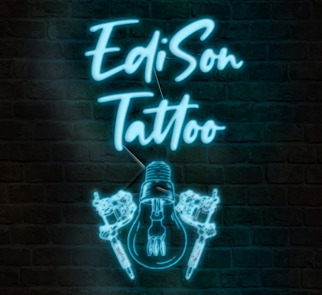 Neon Edison Tattoo - znak studia w Zduńskiej Woli